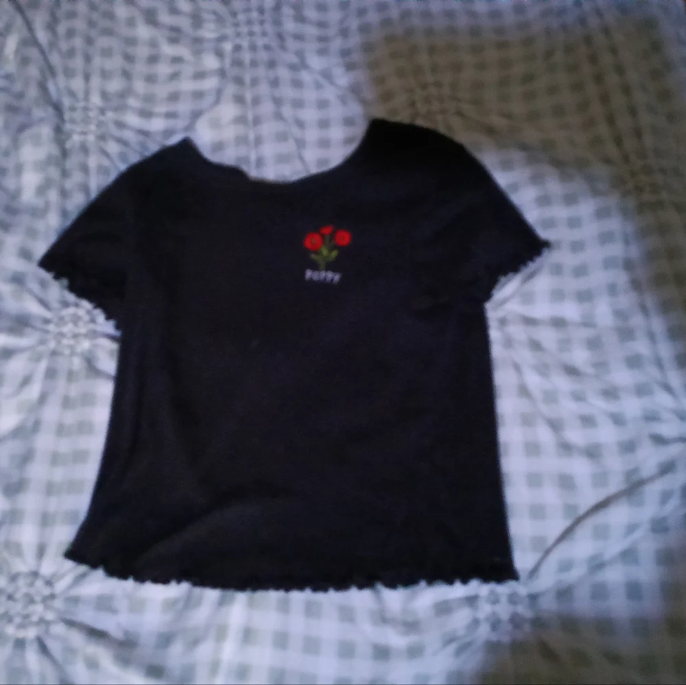 Top - Picture 2 of 3